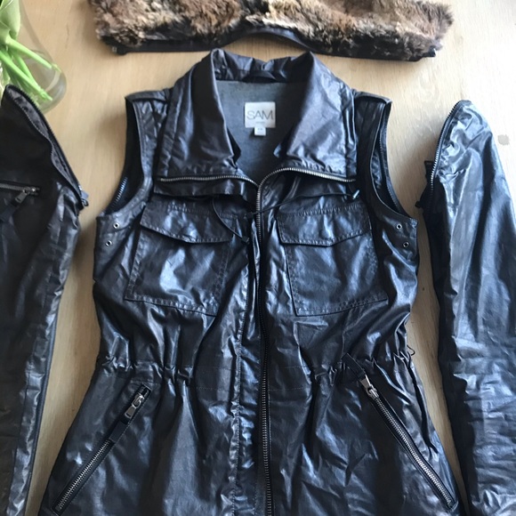SAM. Jacket/vest, short, real rabbit fur collar - Picture 7 of 8